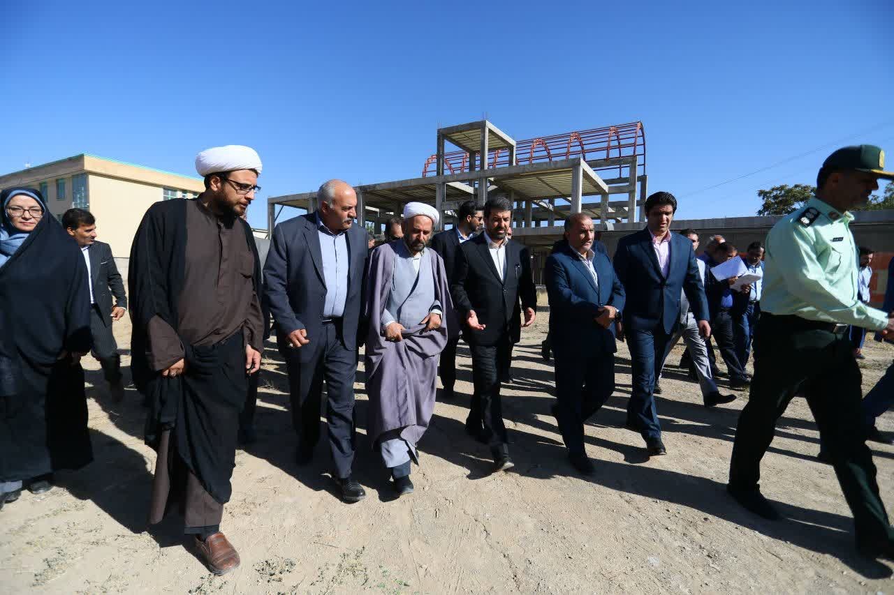 کتابخانه درگزین نیازمند ۹ میلیارد تومان اعتبار است