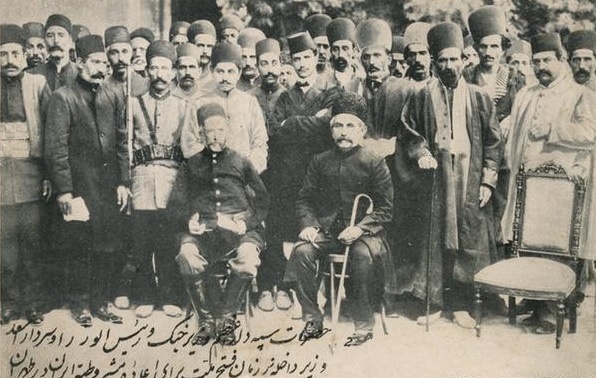 فاتح تهران ناتوان از پرداخت انعام پستچی