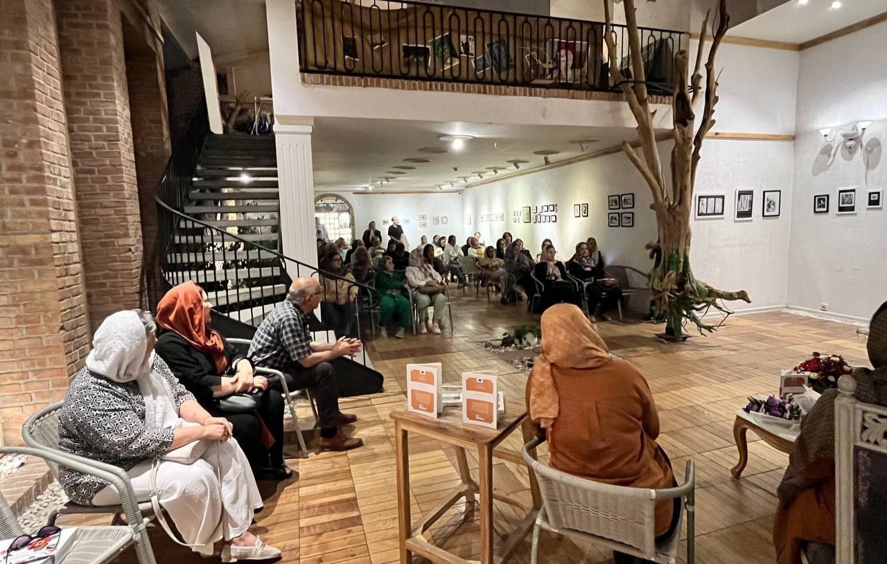 رونمایی رمان «ما سه نفر بودیم»؛ بازخوانی تجربه زنانه در ادبیات فارسی