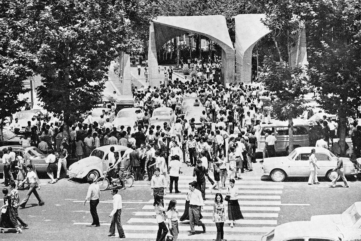 ویترین تجدد ایرانی