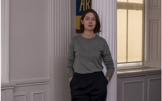 سالی رونی از دریافت حضوری جایزه‌اش در بریتانیا بازماند