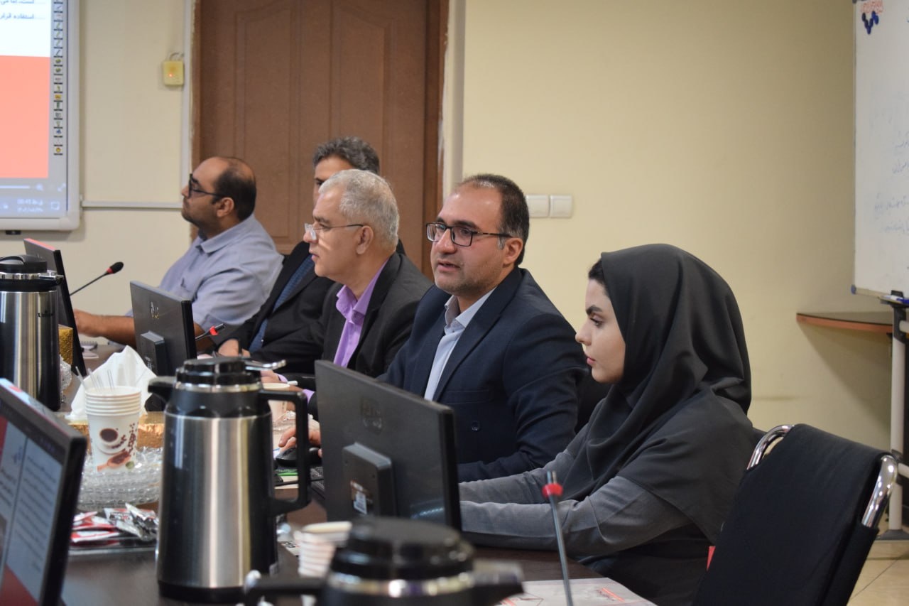 کتاب «CAF؛ چهارچوبی برای تعالی شرکتهای دولتی و عمومی» رونمایی شد