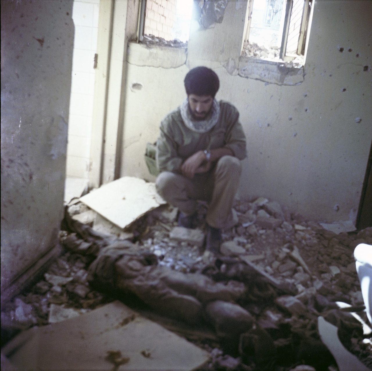 کتابخانه خرمشهر صندوقچه خاطرات جنگ/ ماجرای کشف پیکر شهدا در سالن مطالعه چه بود؟