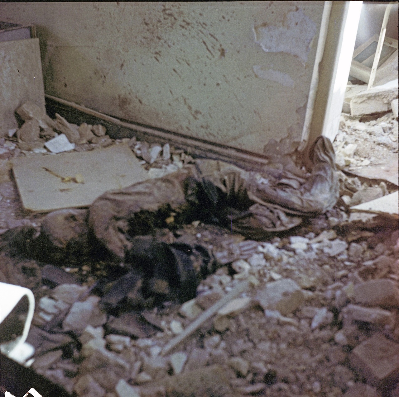 کتابخانه خرمشهر صندوقچه خاطرات جنگ/ ماجرای کشف پیکر شهدا در سالن مطالعه چه بود؟