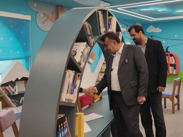 کتابخانهها باید در دسترس همه نسلها قرار گیرند