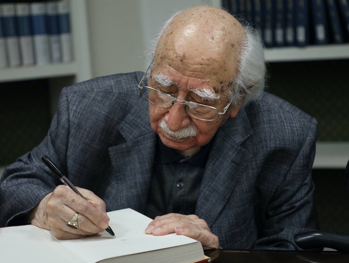 همۀ تاریخ ایران برای ماست