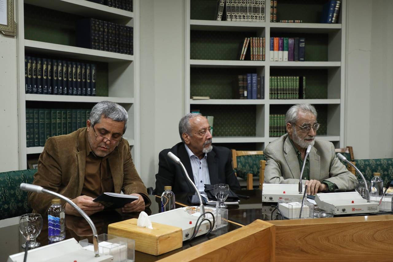 باید تاریخ و فرهنگ خود را دوباره بنویسیم