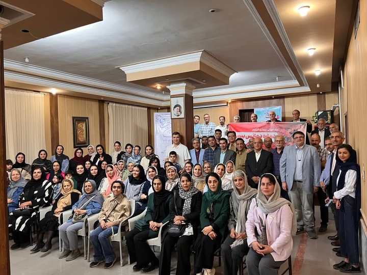 نقد و بررسی کتاب ذهن درستکار در کانون کتاب خراسان جنوبی