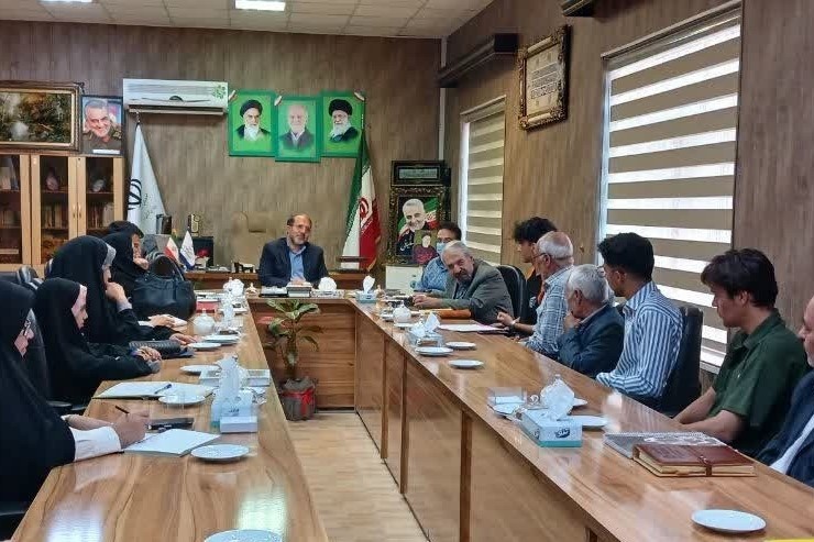 نشست شاهنامهخوانی در تربتحیدریه/ رونمایی از کتاب «افسربیبی» در سبزوار