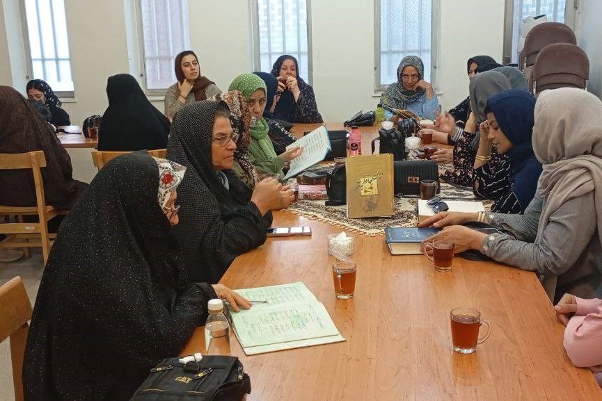 نشست شاهنامهخوانی در تربتحیدریه/ رونمایی از کتاب «افسربیبی» در سبزوار