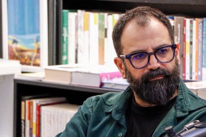 کافکا، مارکز، کورتاسار و بورخس از نویسندگان محبوبم هستند