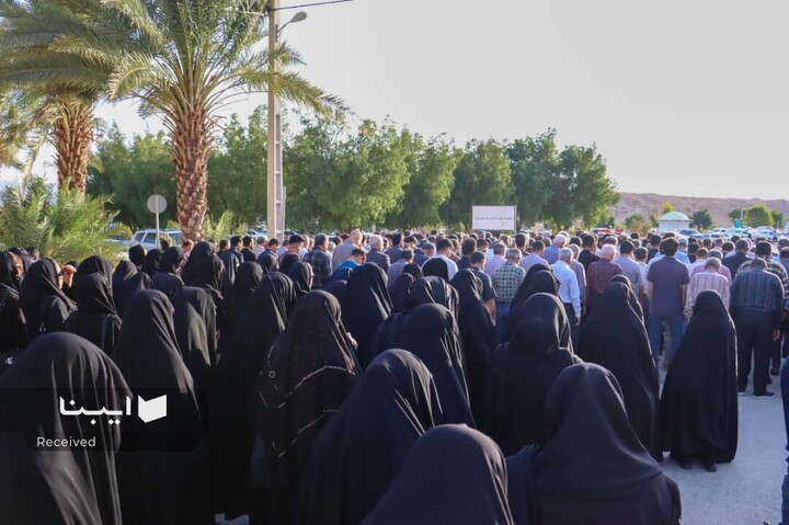 مراسم خاکسپاری احمد پژمان