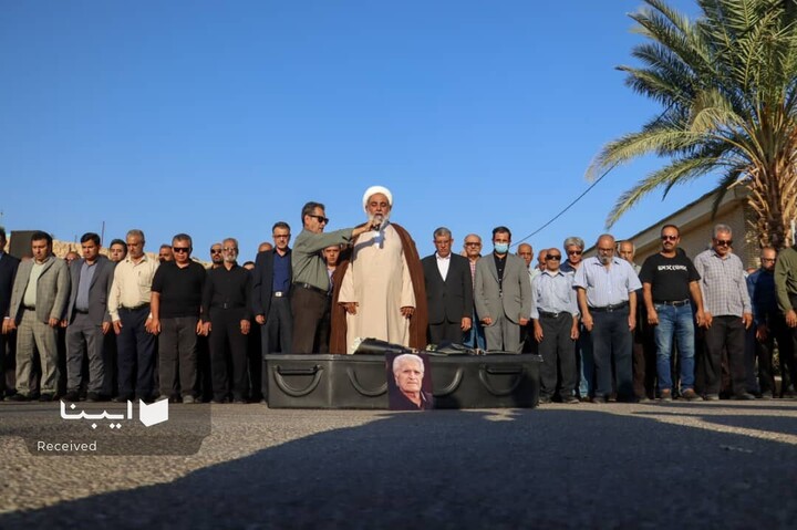 مراسم خاکسپاری احمد پژمان