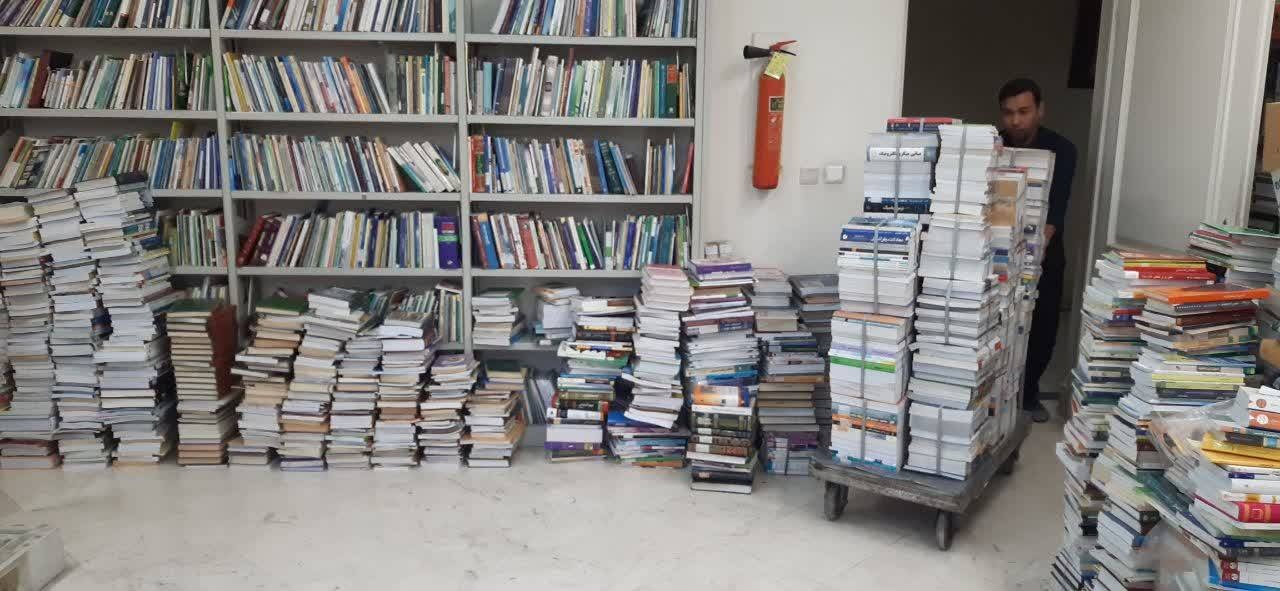 آستان قدس رضوی ۵۸ هزار نسخه کتاب به ۴۴ مرکز فرهنگی کشور ارسال کرد