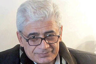 ویژگی شعر شاعر خوزستانی رد کردن جامعیت متمرکز است