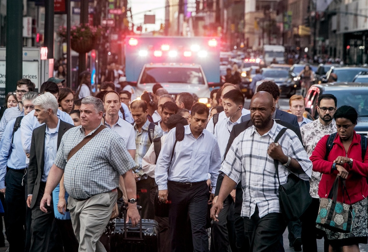 جامعه‌شناسان در کنار مردم