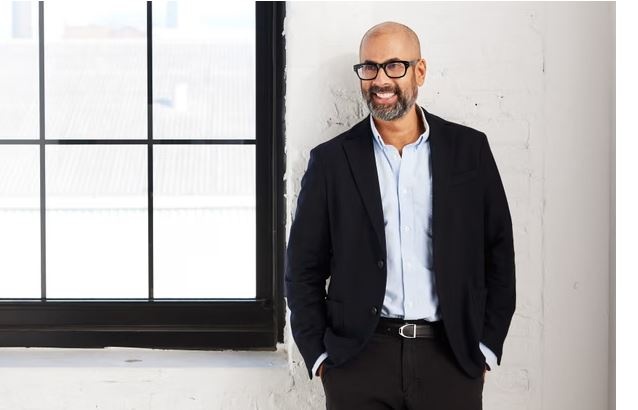 سلینجر باعث شد باور کنم می‌توانم نویسنده شوم