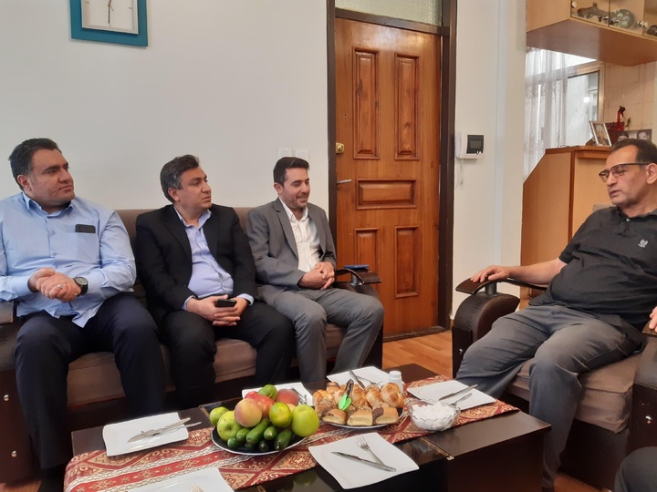 دیدار مسئولان وزارت فرهنگ با ایثارگران اقلیت‌های دینی