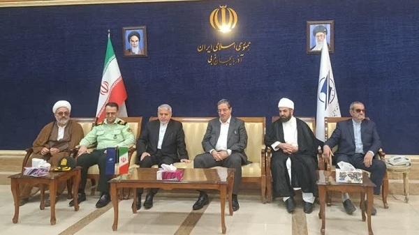 خوی، سرزمین عرفان، اخلاق، شعر و ادب است