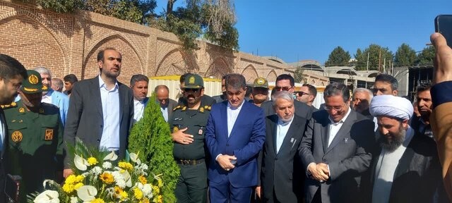 خوی، سرزمین عرفان، اخلاق، شعر و ادب است