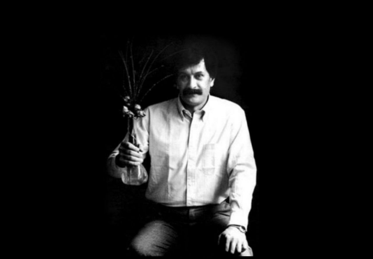 طنز عمران صلاحی تاریخ انقضا ندارد