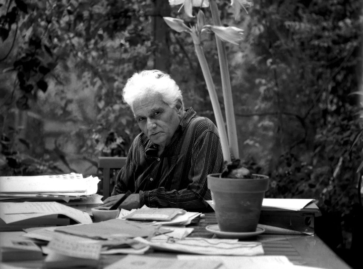 زمانه از سامان خود گسسته است