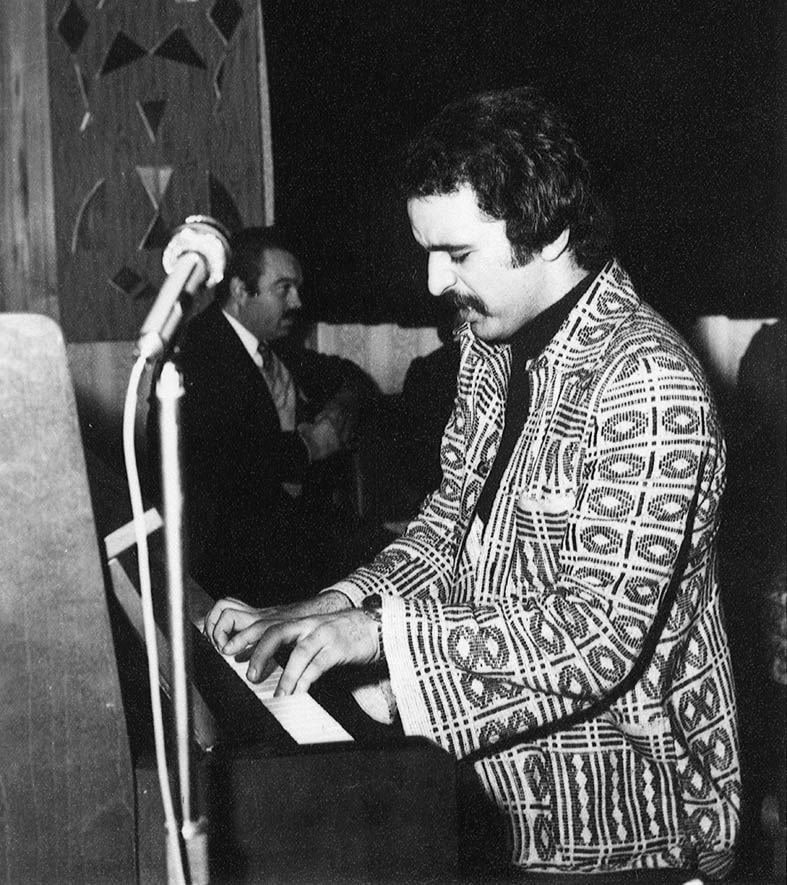 فریدون فروغی اگر میدانست این همه طرفدار دارد، خودش را نیش نمیزد