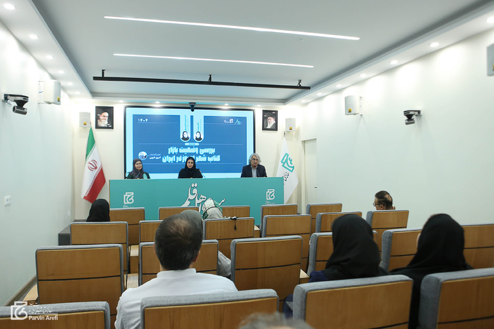 بازار نشر مملو از دواوینی شده که از نظر کیفی قابل دفاع نیستند