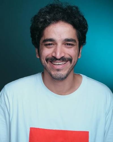 آثار نویسندگانی مثل نیل سایمون و مارتین مکدونا در تئاتر ایران به تکرار رسیده است