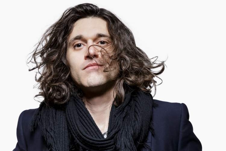 آثار نویسندگانی مثل نیل سایمون و مارتین مکدونا در تئاتر ایران به تکرار رسیده است