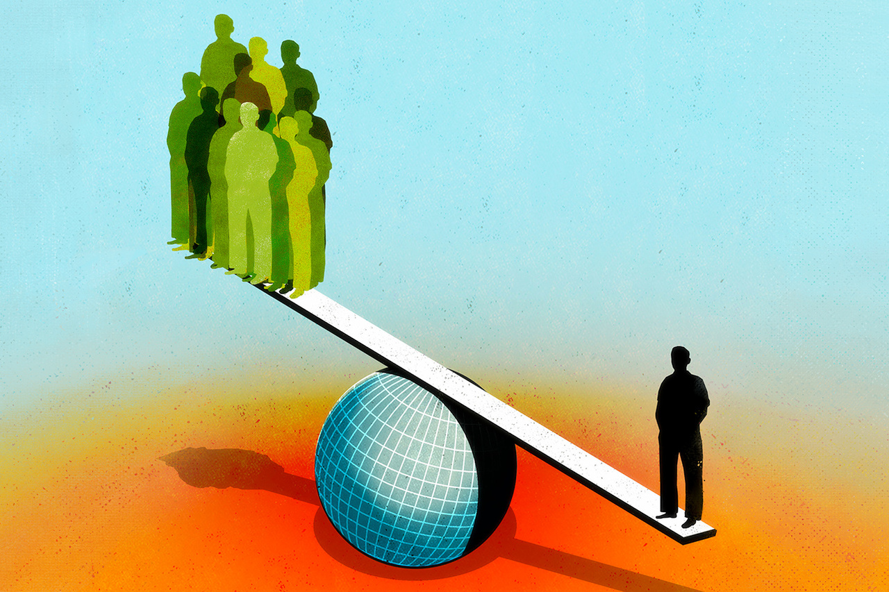 فرد در برابر جمع