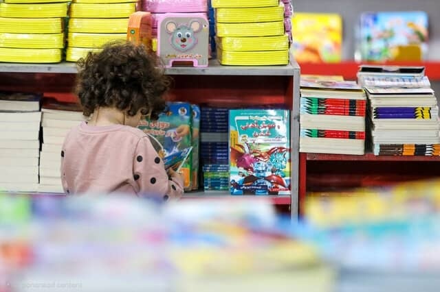 کتاب‌های هنری برای کودکان فقط برای رنگ‌آمیزی نیستند، راهی برای کشف خلاقیت‌اند