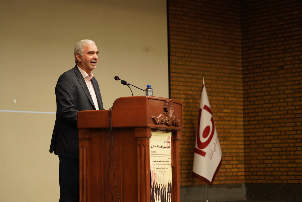 روایت پرویز پیران از قدرت زنان: کلید عبور از «جامعه لحظهای» در دستان زنان است / زوال خرد جمعی و کابوس «مدرنیته معکوس» در تاریخ ۱۵۰ ساله ایران