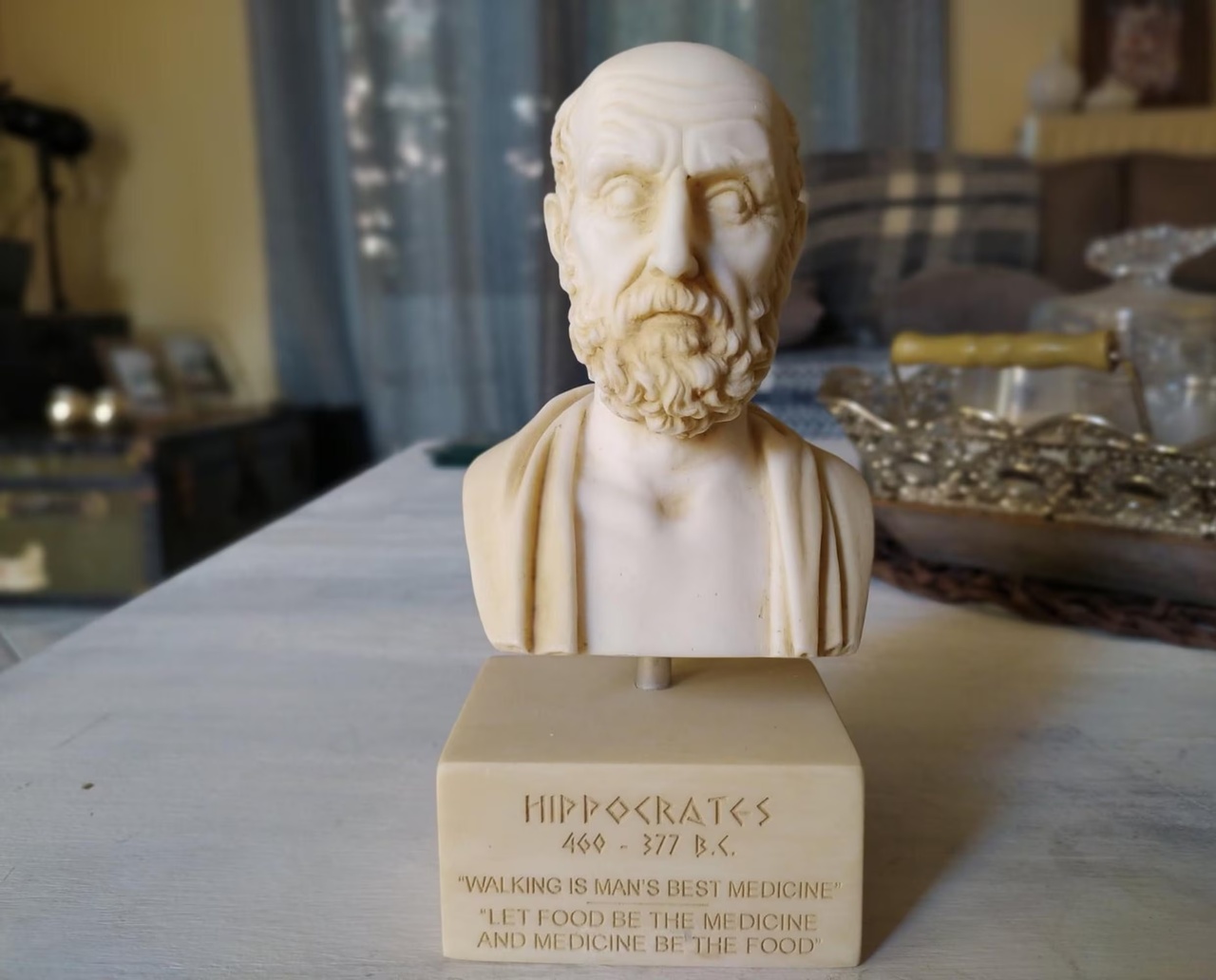 کمک کن و آسیب نرسان