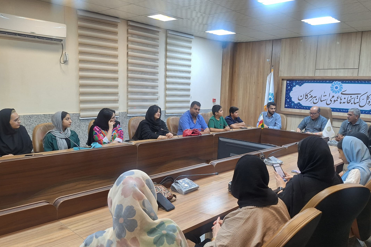 بررسی و خوانش کتاب «اصول و فنون زبان بدن»  در بندرعباس