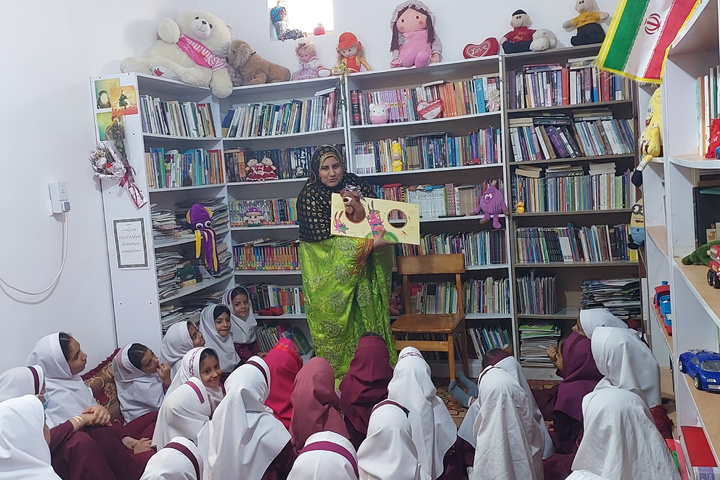 «کلودنگ کتاب» با «گلستان خوانی» میزبان کودکان هرمزگانی بود