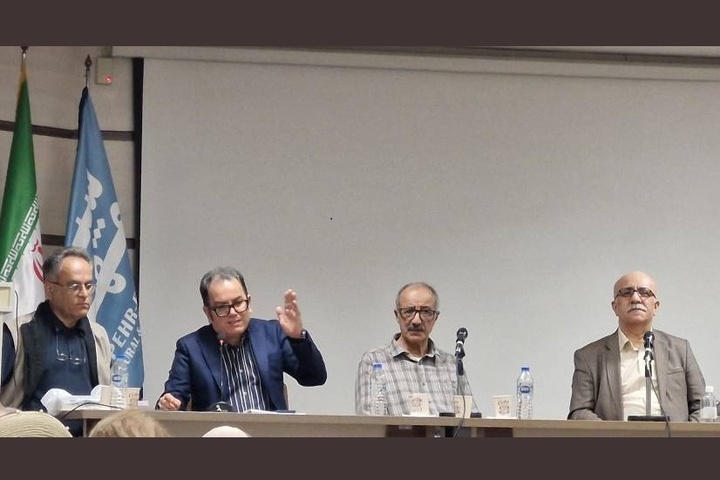 پارادوکسیکال؛ دیدگاه عبدالحسین آذرنگ از وضعیت نشر ایران