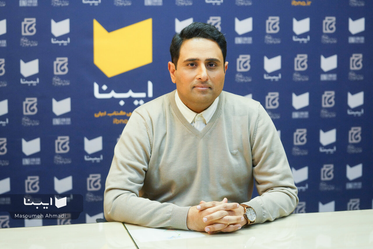 حرف مرد یکی نیست!/ کلمات همان کلمات اند اما زمان معنی آن ها را تغییر می دهد