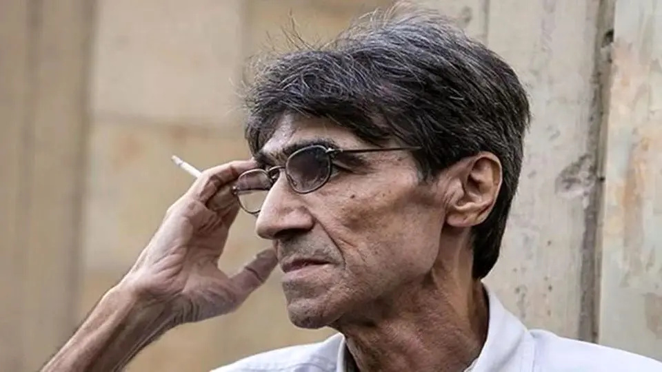 ناصر تقوایی در کنار هدیه تهرانی در پشت صحنه «کاغذ بی‌خط»