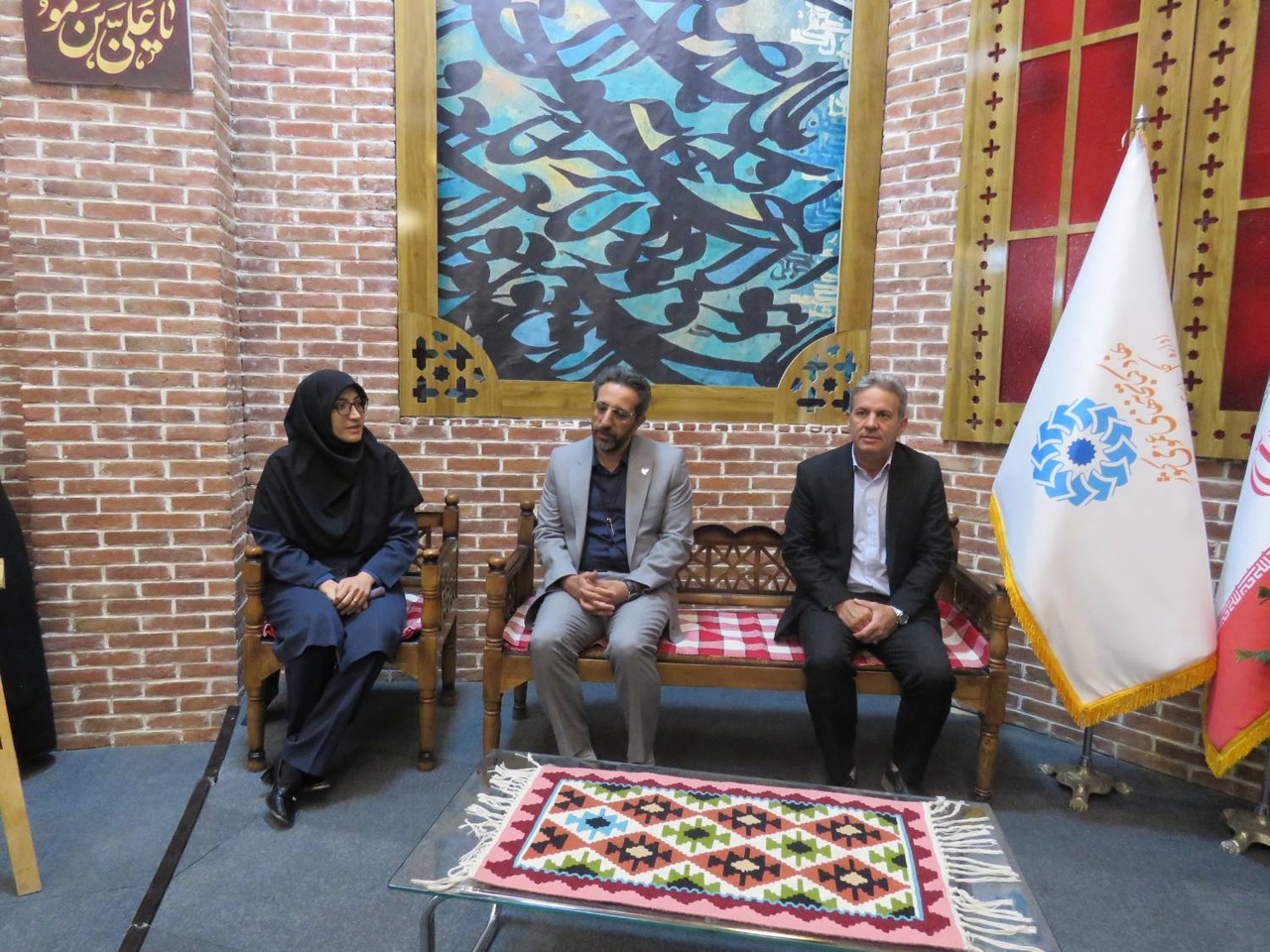 میزهای اهدای کتاب در باجه‌های پستی لرستان راه‌اندازی شد