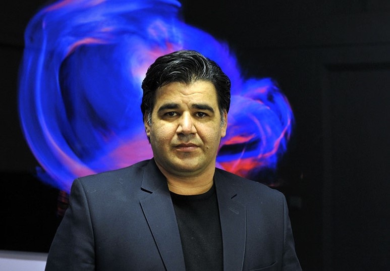 بخوانیم تا بتوانیم گفت‌وگو کنیم