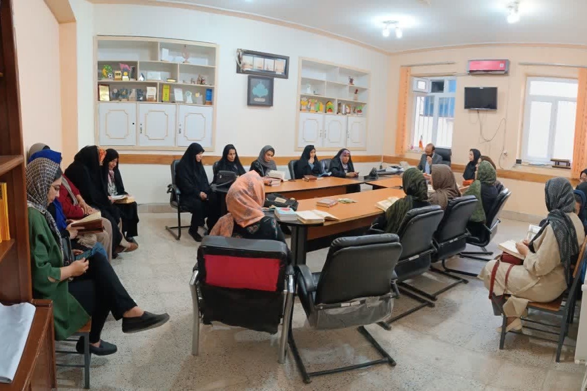 بزرگداشت هفتمین روز درگذشت محسن درجزی/ همایش ادبی «نگاهی به اندیشه و شعر حافظ» در بردسکن