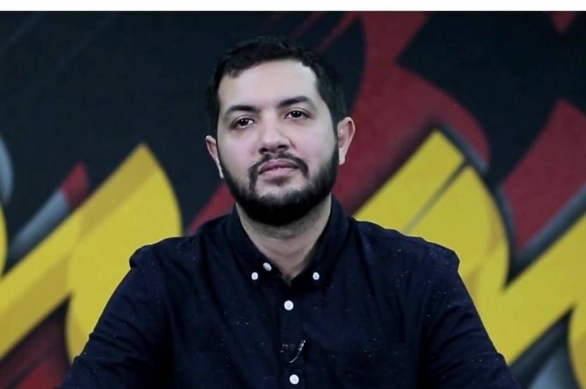 «داستان» مخاطب را به «خواندن» عادت می‌دهد