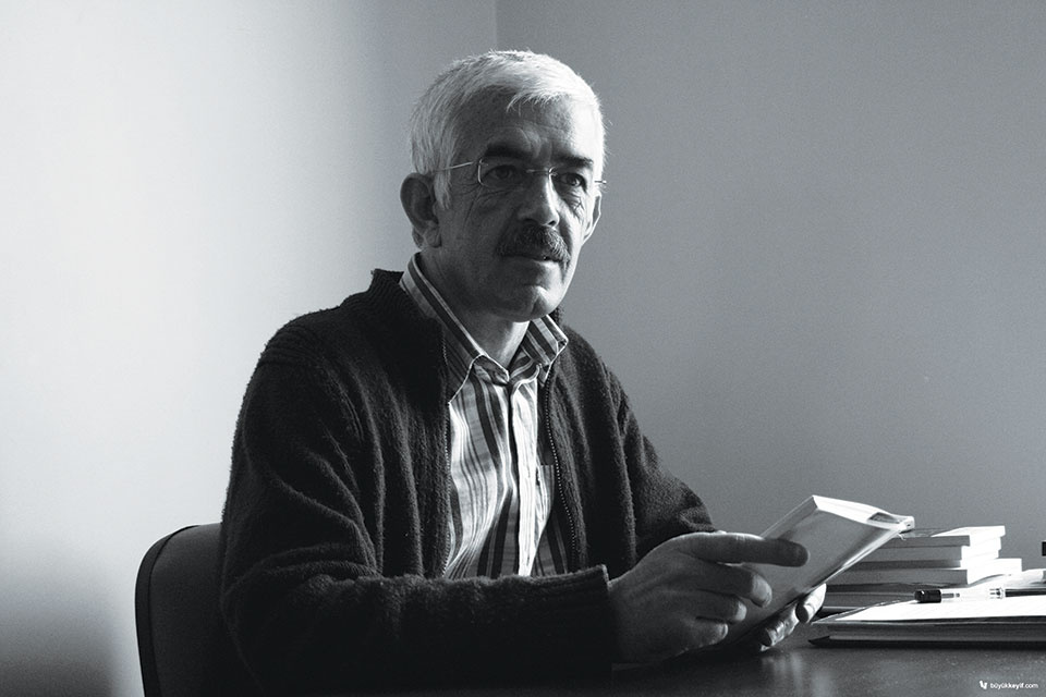 توپتاش دغدغه وجود و زمان دارد