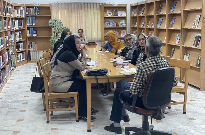 نشست «لذت ادبیات» با محوریت طرح داستان و خوانش خلاق در اراک برگزار شد