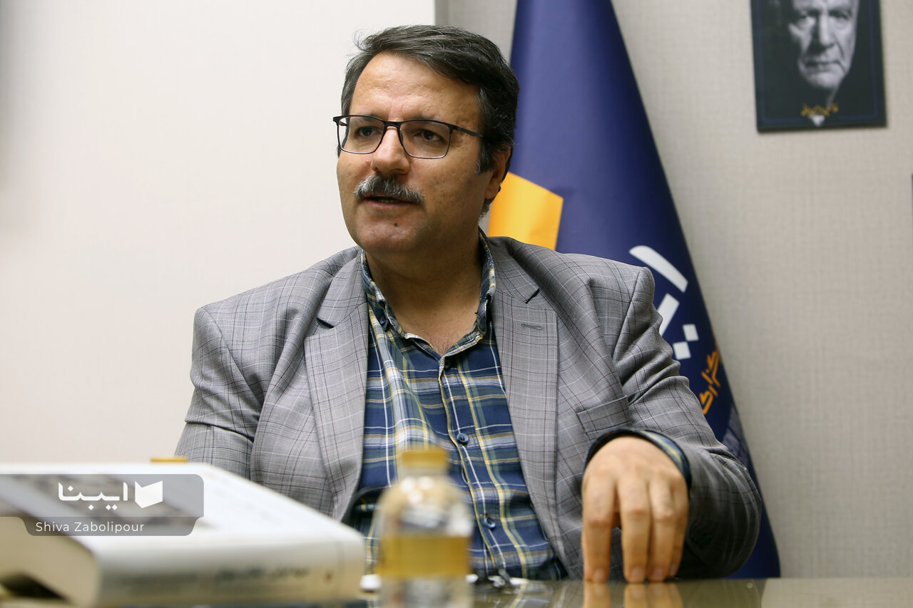 سایه و روشن کارنامه میرزا کوچک خان