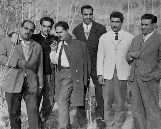 دانشی‌مردِ خودساخته