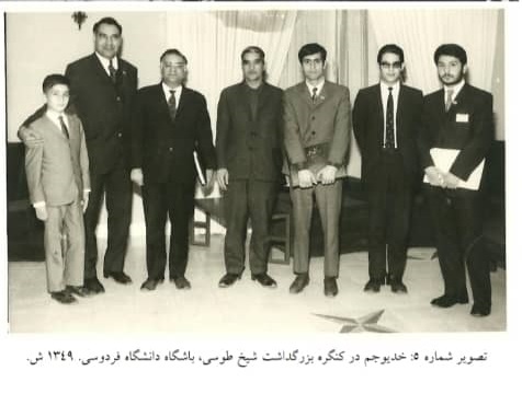 دانشی‌مردِ خودساخته
