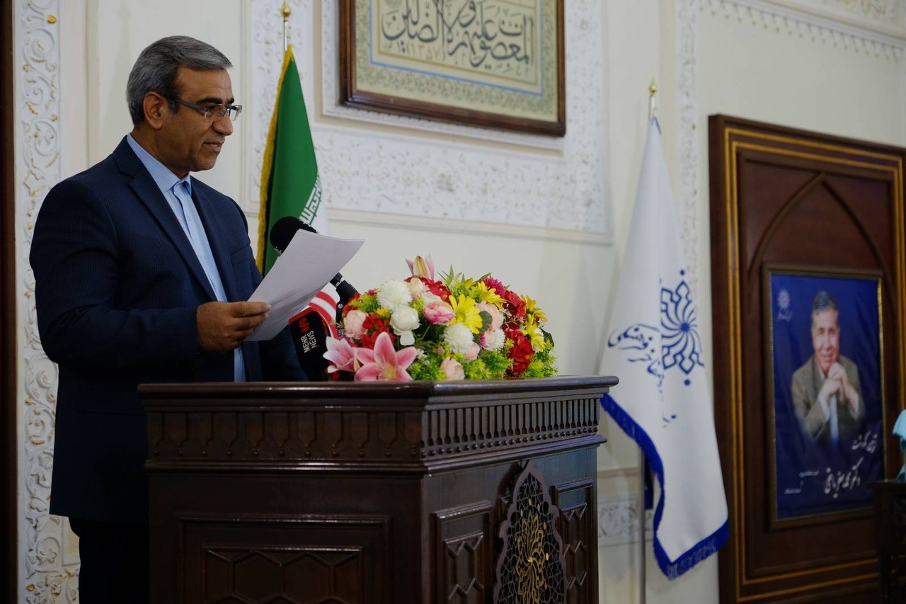 یک عمر پژوهش در سایه حکیم فردوسی