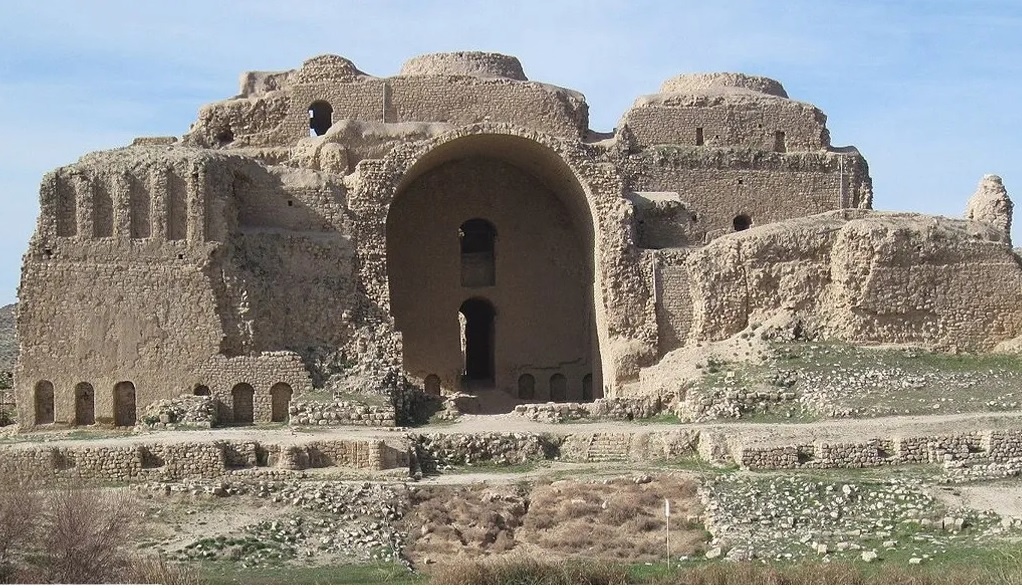 روایت فرنبغ سروش